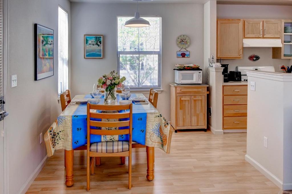 Serene Bungalow-Style Home In Point Reyes Station! Buitenkant foto